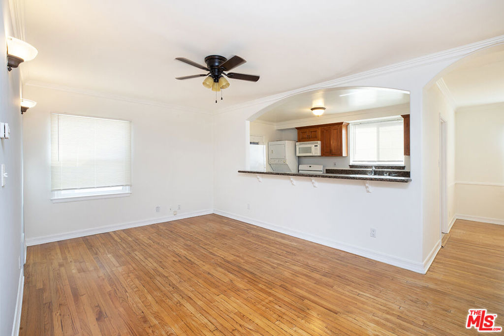 8517 Pickford Street - Photo 7
