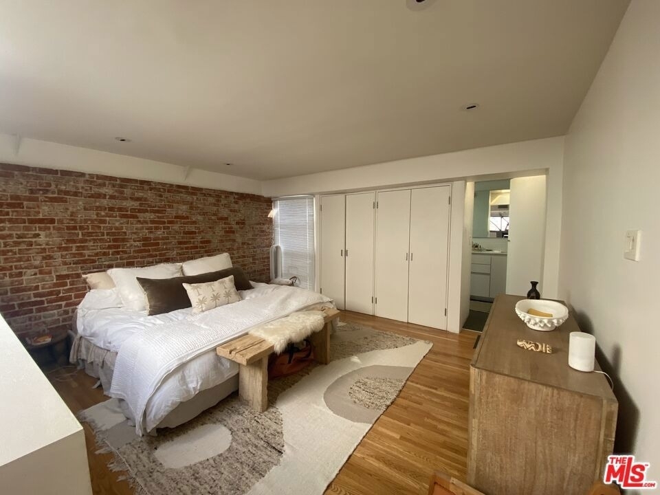 1312 Pacific Avenue - Photo 2