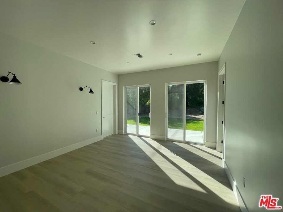 5015 Redwillow Lane - Photo 11