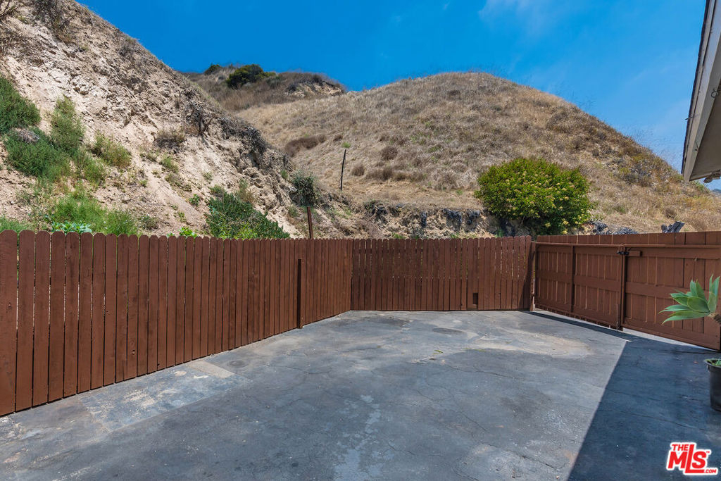 22605 Pacific Coast Highway - Photo 5