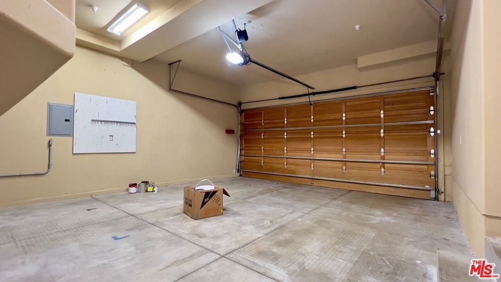 1011 Green Lane - Photo 36