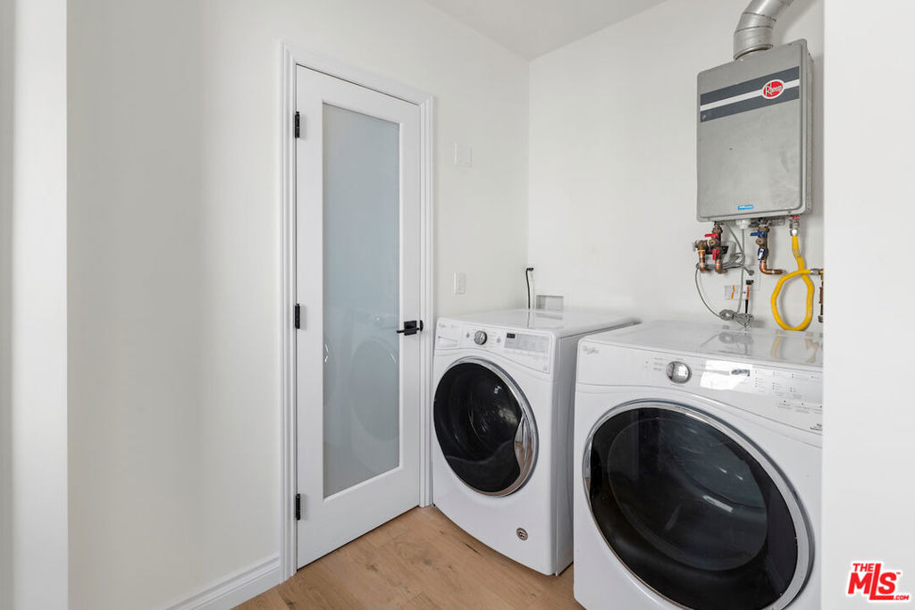 1018 S Stanley Avenue - Photo 19