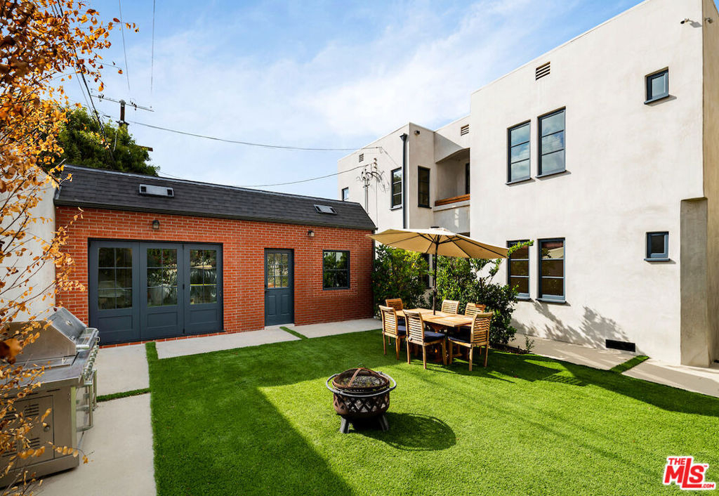 1018 S Stanley Avenue - Photo 24