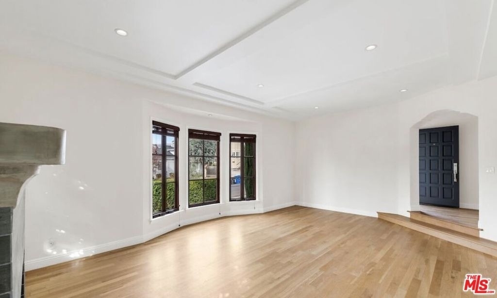 1018 S Stanley Avenue - Photo 4