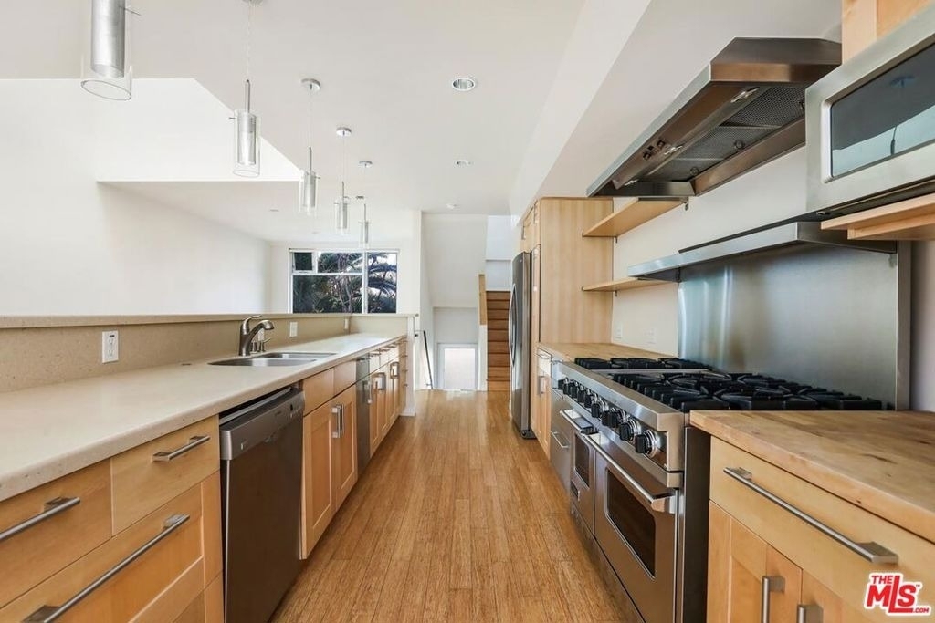 2024 Allesandro Street - Photo 11