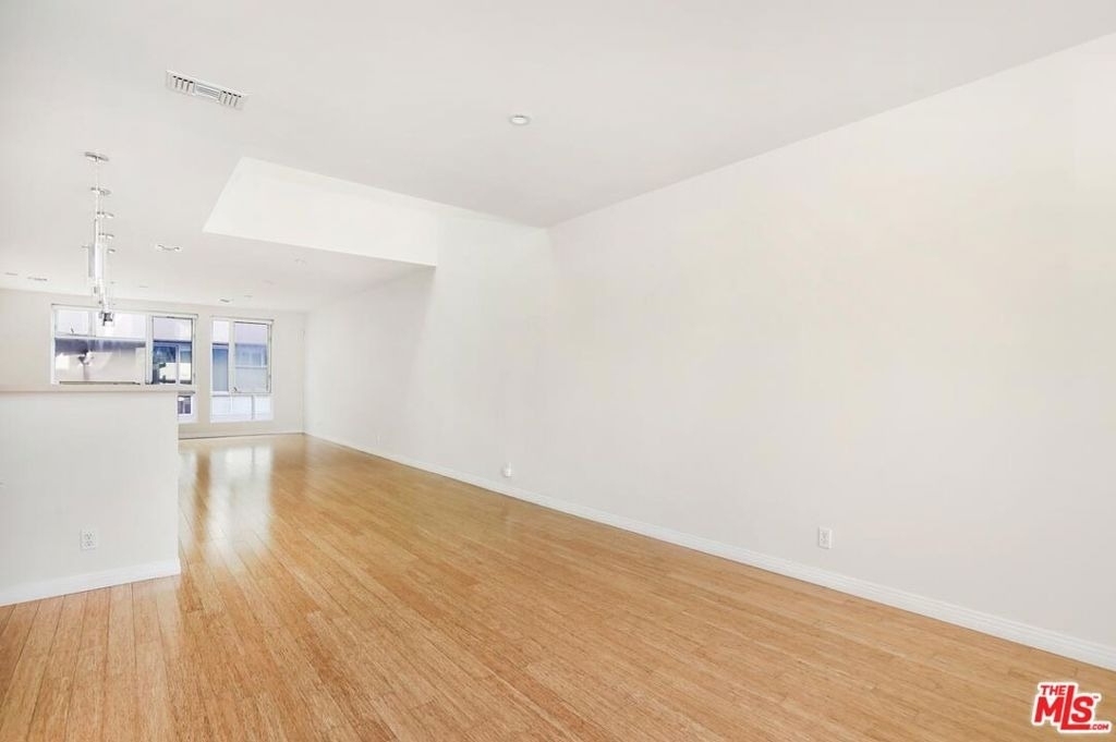 2024 Allesandro Street - Photo 5