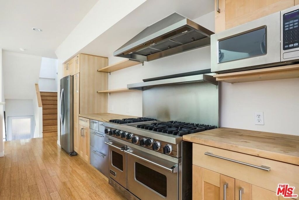 2024 Allesandro Street - Photo 10