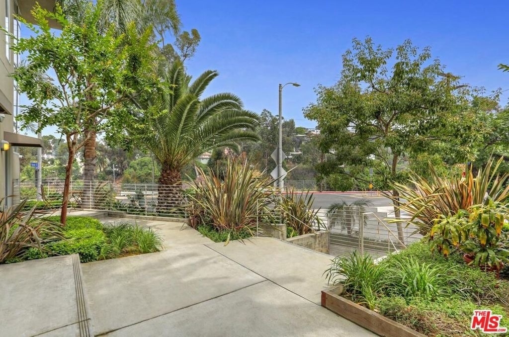 2024 Allesandro Street - Photo 1