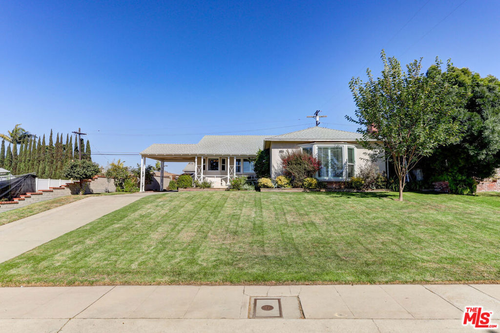8008 El Manor Avenue - Photo 0