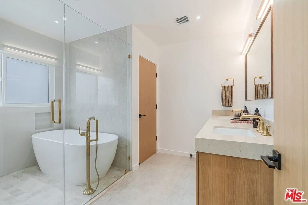 8417 Holy Cross Place - Photo 21