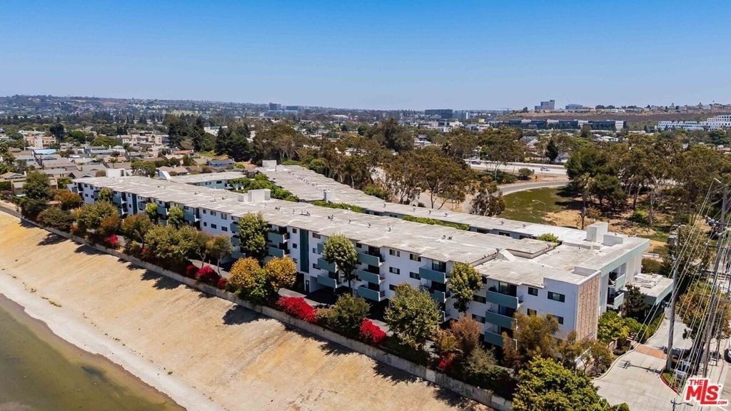 5000 S Centinela Avenue - Photo 19