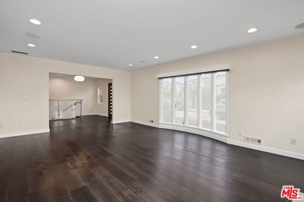 175 Barlock Avenue - Photo 8