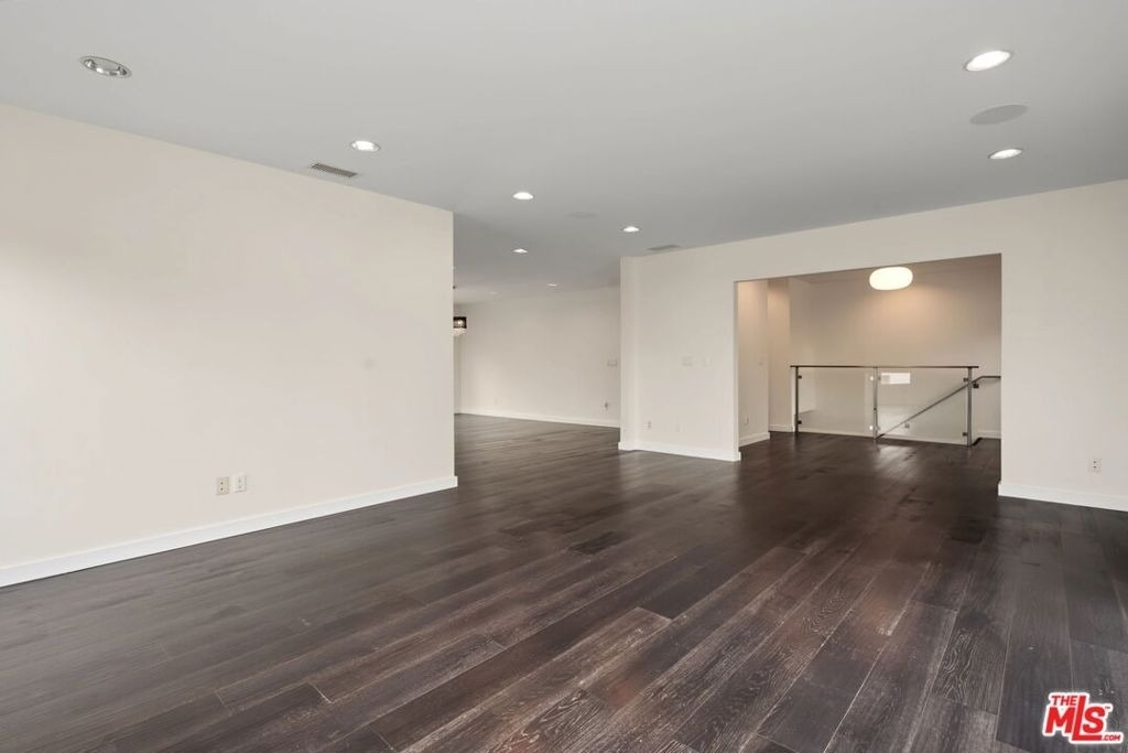 175 Barlock Avenue - Photo 9