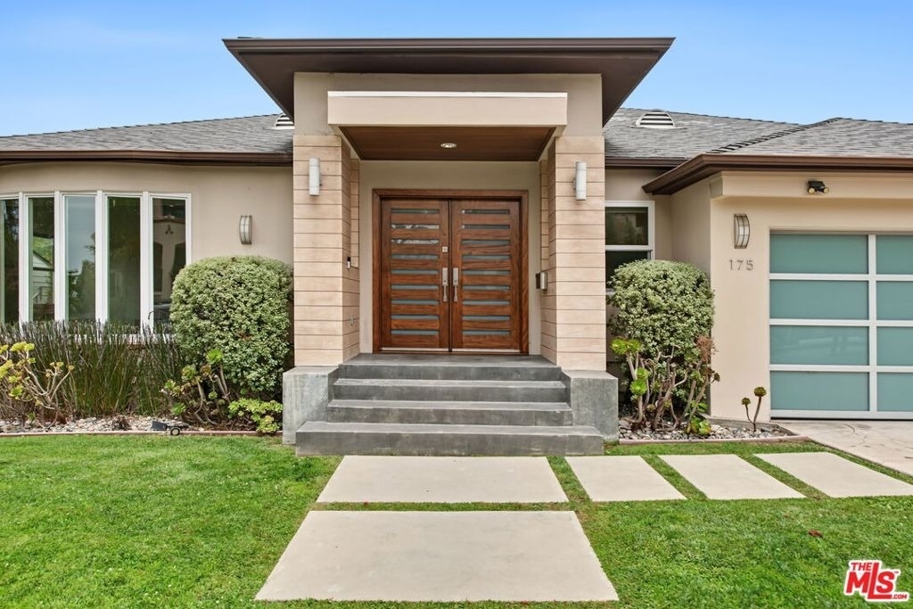 175 Barlock Avenue - Photo 2