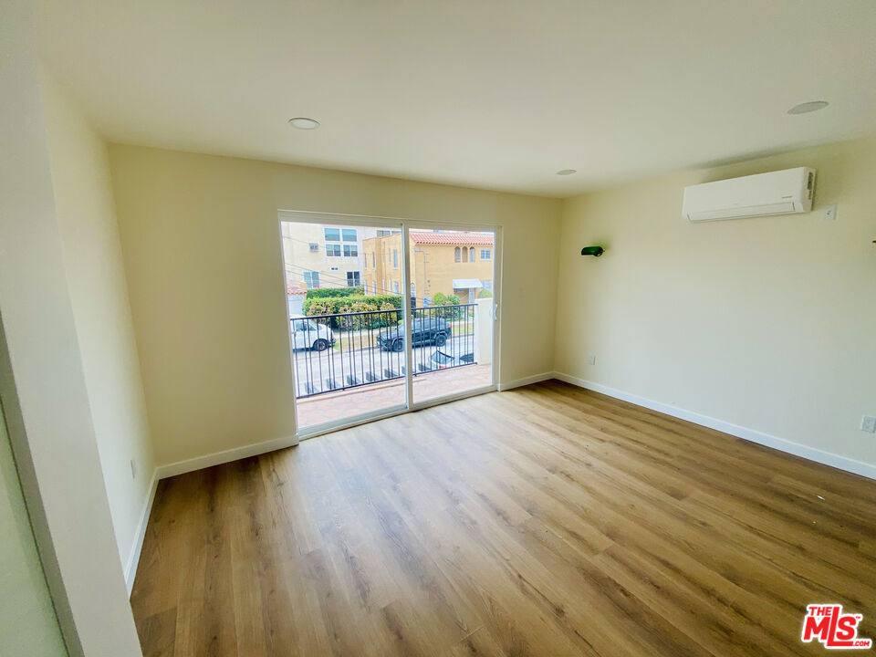 1000 S Sherbourne Drive - Photo 8