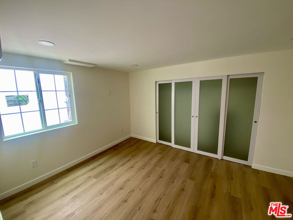 1000 S Sherbourne Drive - Photo 3