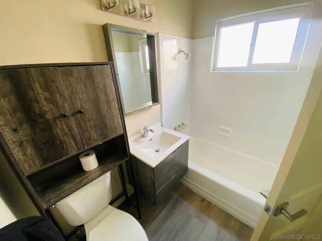 297 S Mollison Ave - Photo 7