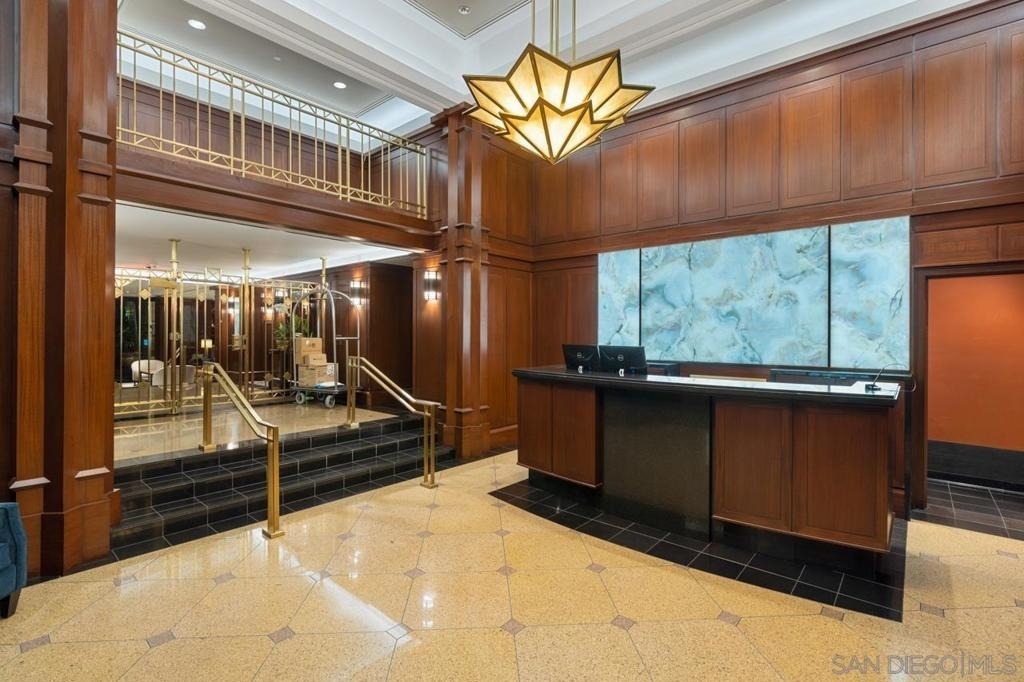500 W Harbor Dr. - Photo 46