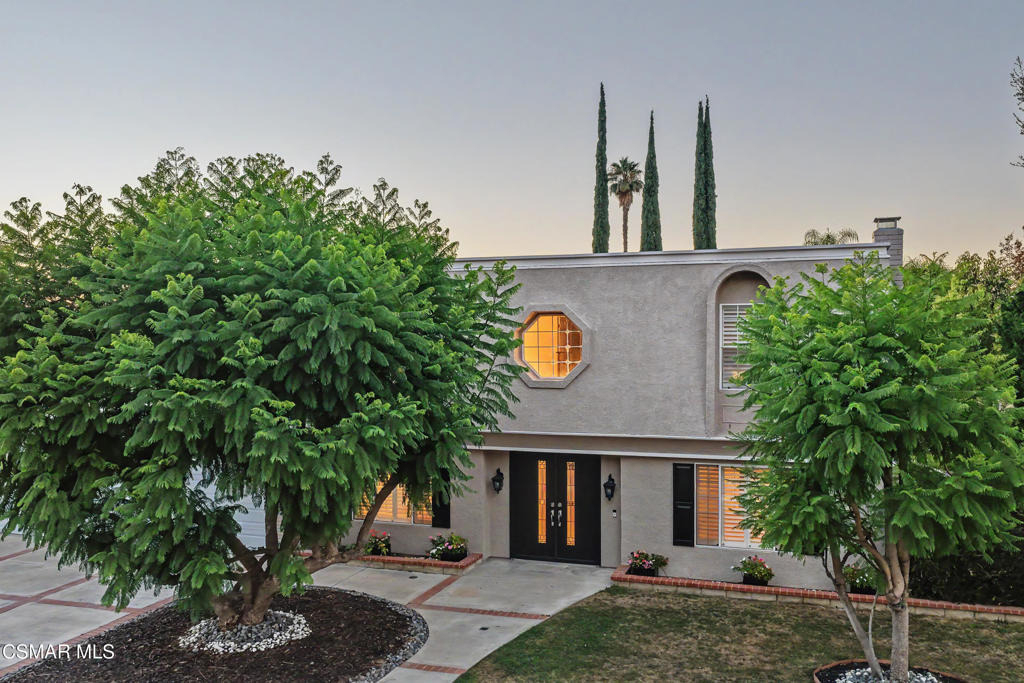 22777 Brenford Street - Photo 42