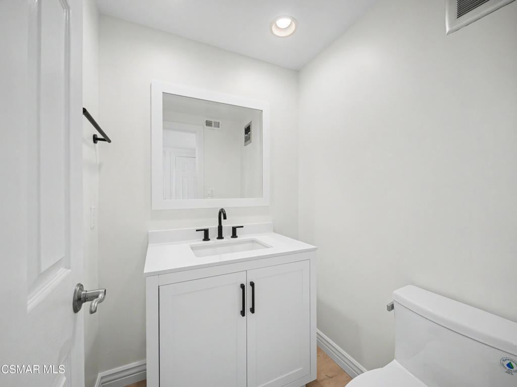 22777 Brenford Street - Photo 9