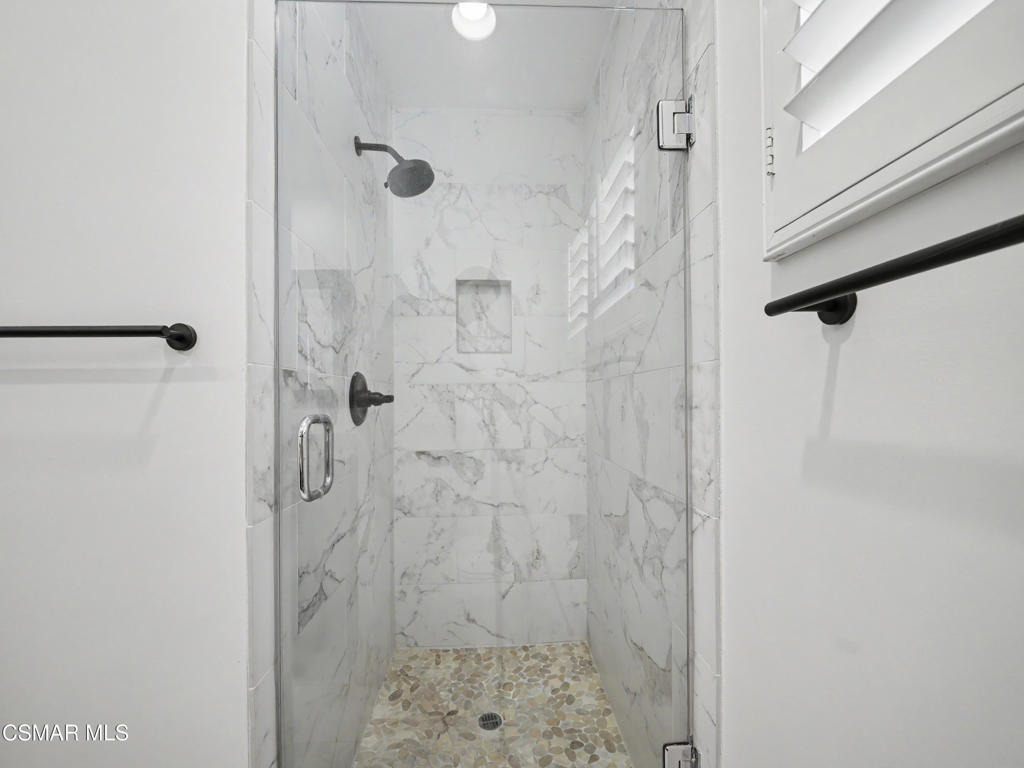 22777 Brenford Street - Photo 23