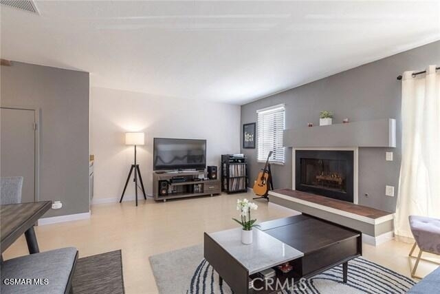 21040 Parthenia Street - Photo 5