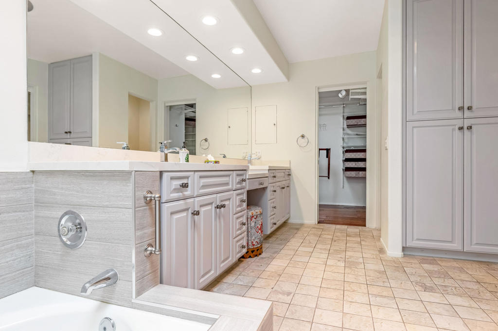 6 Colgate Drive - Photo 30
