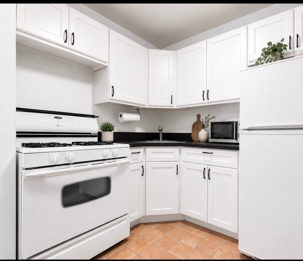61 Lexington Avenue - Photo 1
