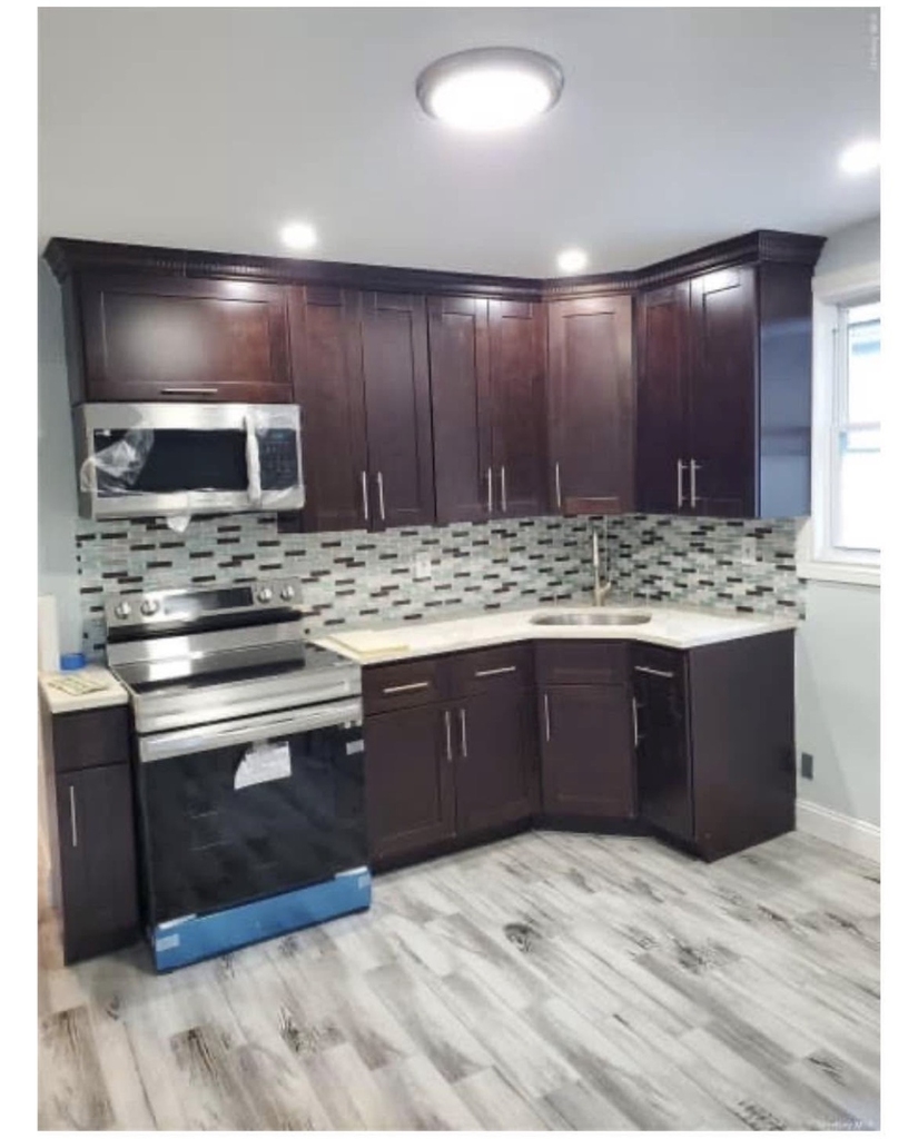 130-13 109th Avenue - Photo 4