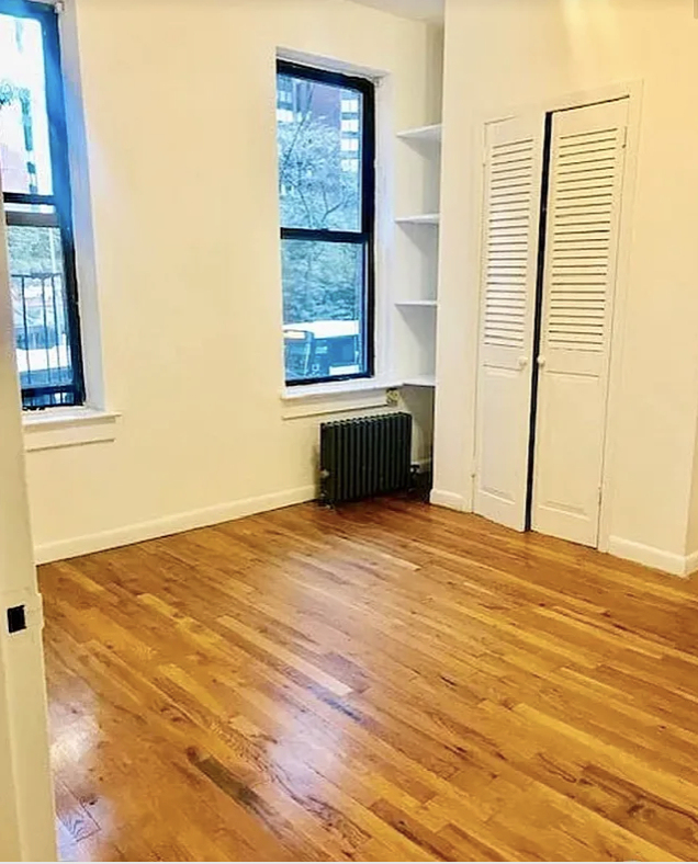 172 East 92nd Street - Photo 2