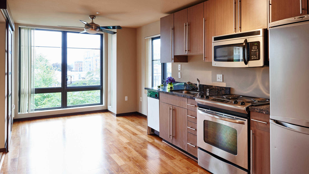 2312 3rd Avenue - Photo 4
