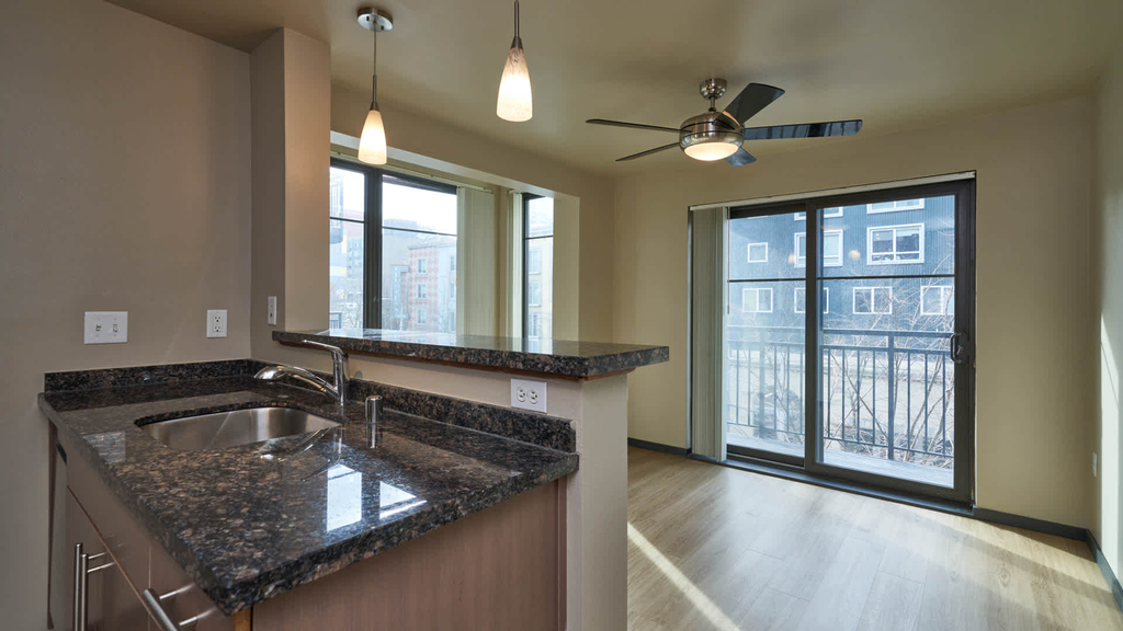 2312 3rd Avenue - Photo 3