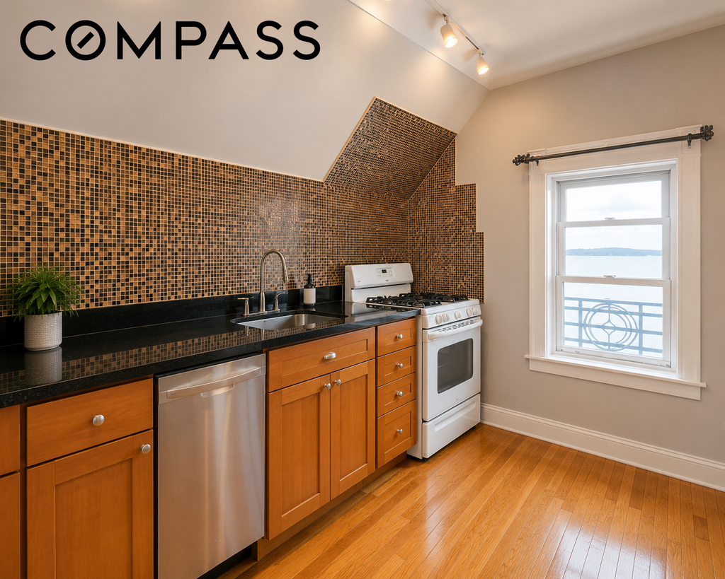 East 5th Street - Photo 5