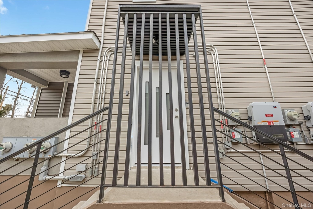 22011 139th Avenue - Photo 1