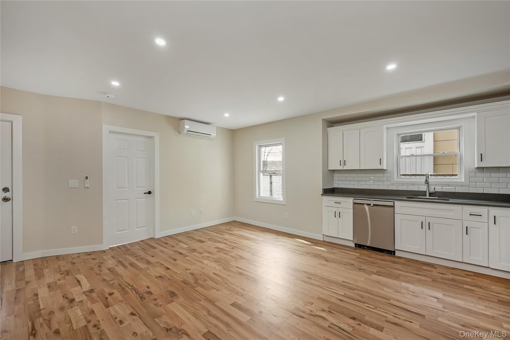 22011 139th Avenue - Photo 5