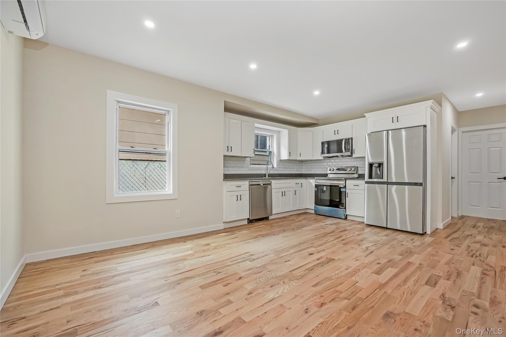 22011 139th Avenue - Photo 2