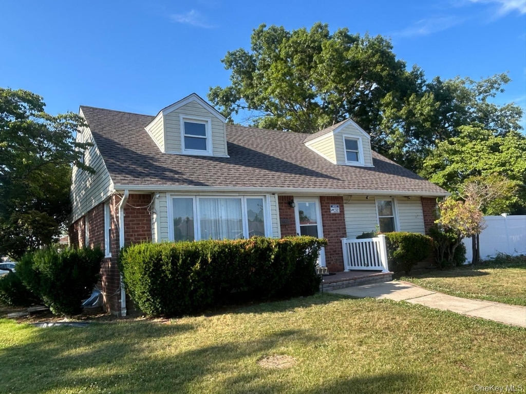 777 South Drive, North Baldwin Ny 11570 - Photo 0