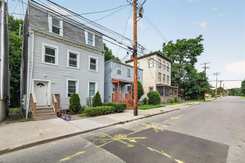 68 Catharine Street - Photo 2
