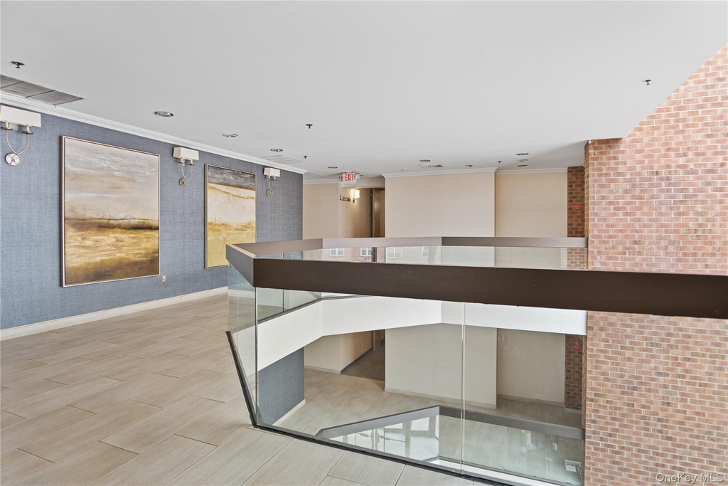 1 Ipswich Avenue - Photo 2