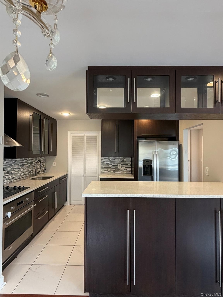 1 Ipswich Avenue - Photo 7