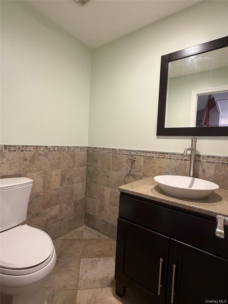 1 Ipswich Avenue - Photo 8