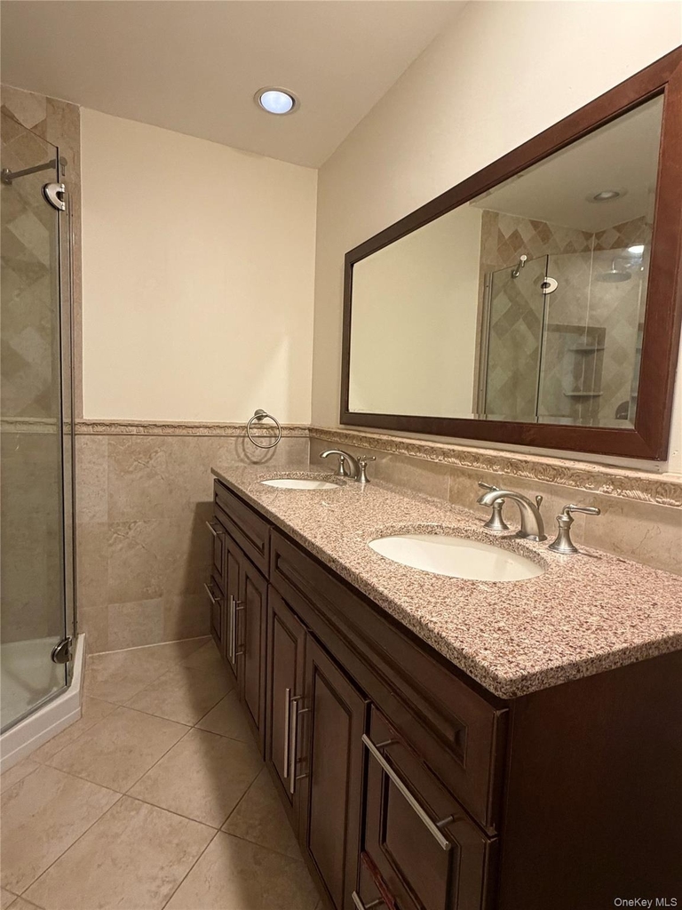 1 Ipswich Avenue - Photo 10