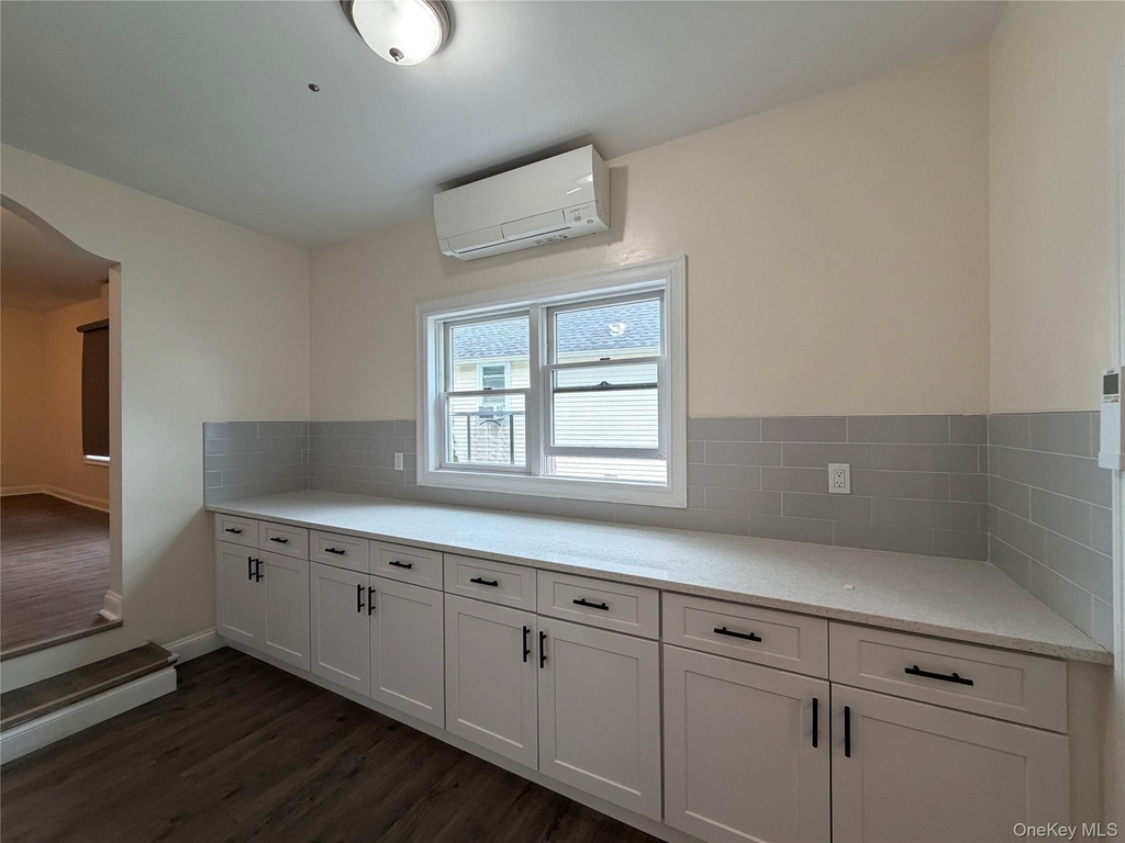 182 Ashford Avenue - Photo 6