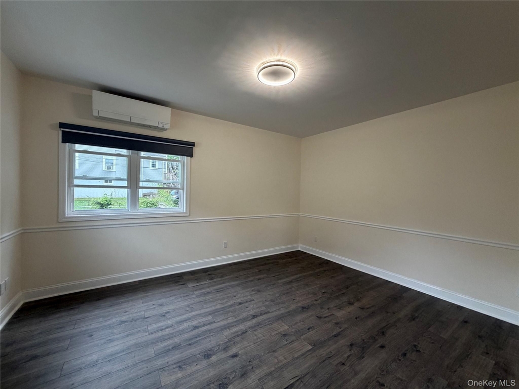 182 Ashford Avenue - Photo 5