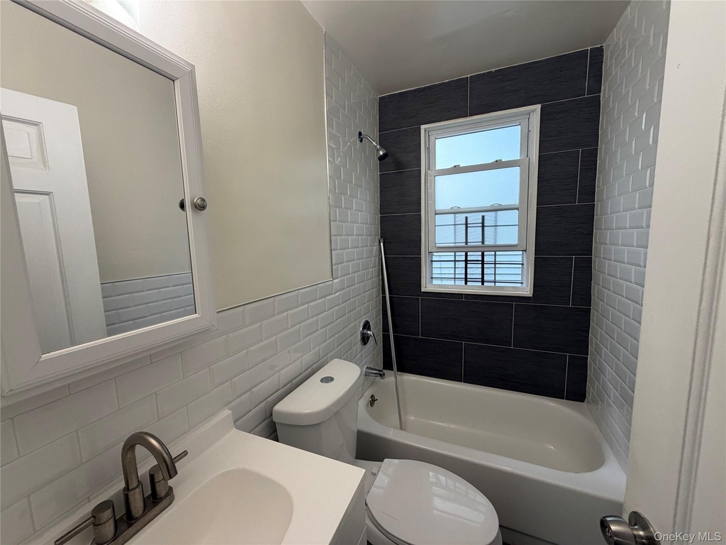 182 Ashford Avenue - Photo 2
