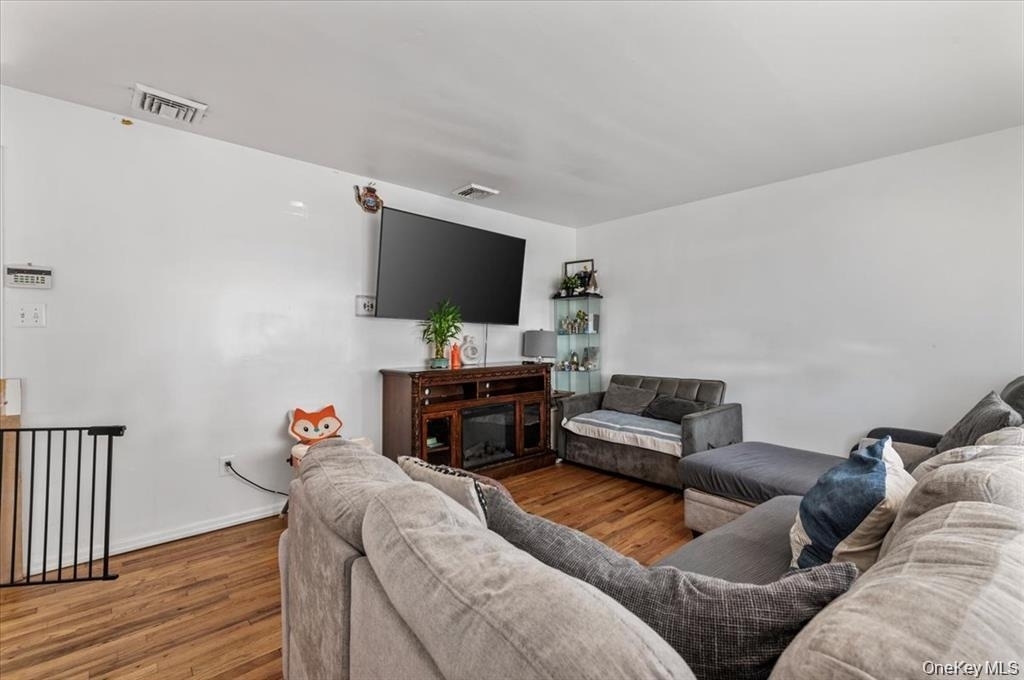 22 Hudson Place - Photo 4