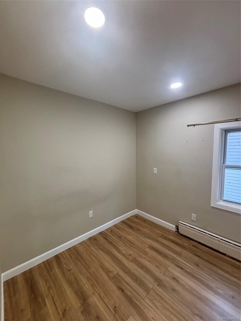 132-28 Crossbay Boulevard - Photo 3