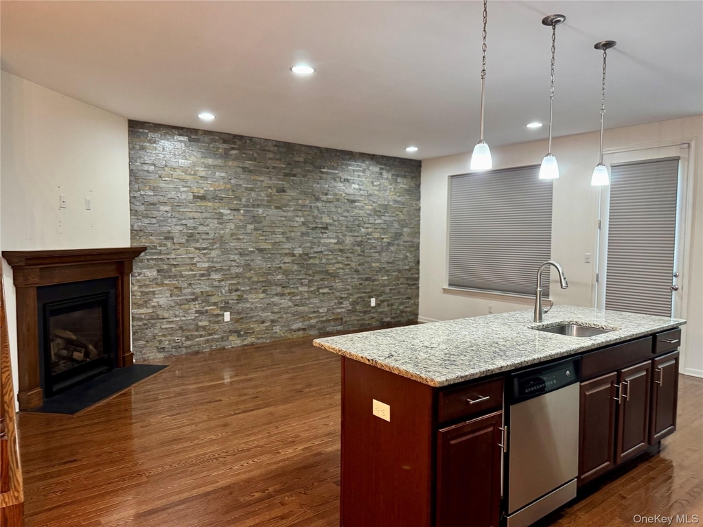 127 Meadow View Drive - Photo 4