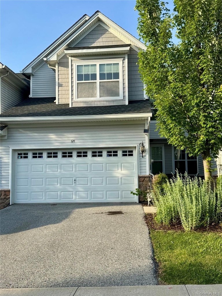 127 Meadow View Drive - Photo 0