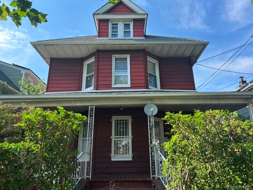 121-07 97th Avenue - Photo 0